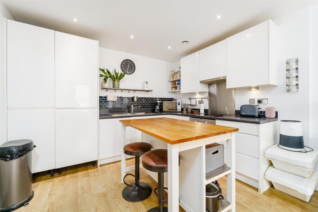 HELLIWELL &amp; CO.jpg