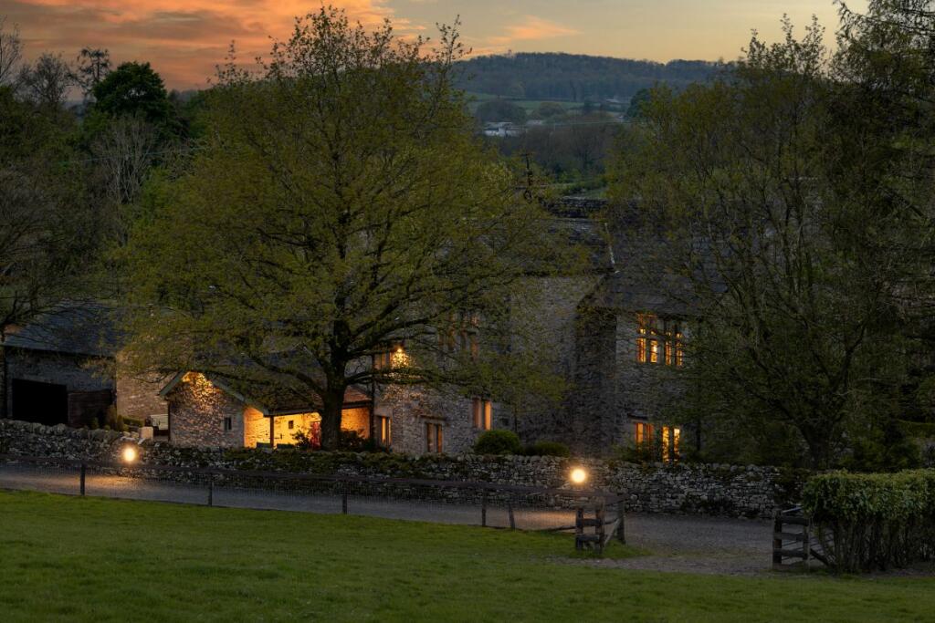 Sellet Hall 