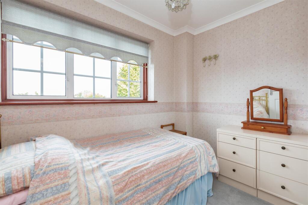 23 Chantry Avenue-HR14.jpg