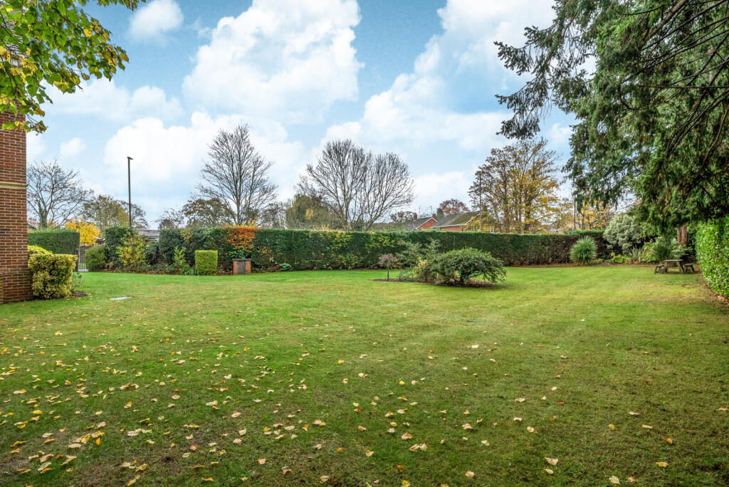 1376839-2-690dda2...