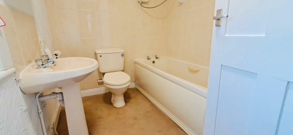 WhatsApp Image 2024-10-28 at 11.09.24 (2).jpeg