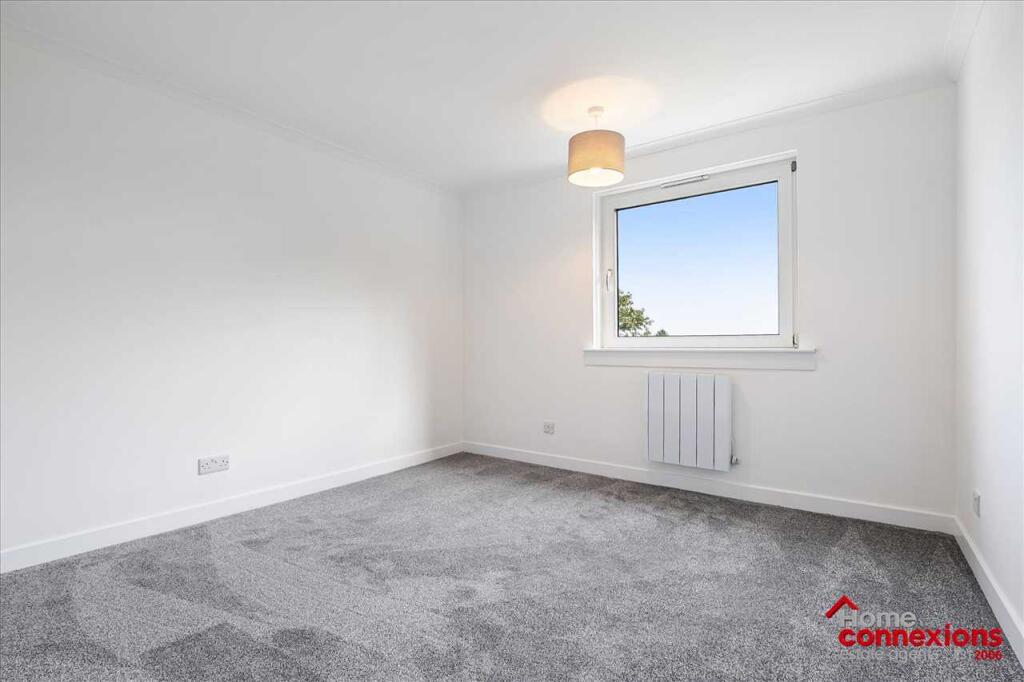 Bedroom One (2)