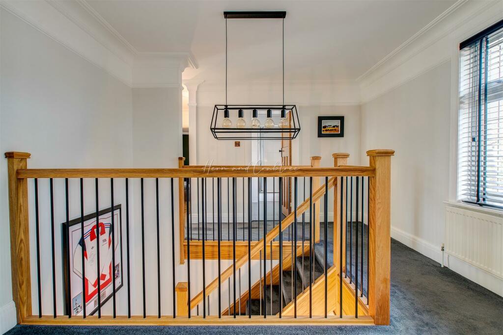 Holybush Road, Cyncoed, HernCrabtree (44).jpg