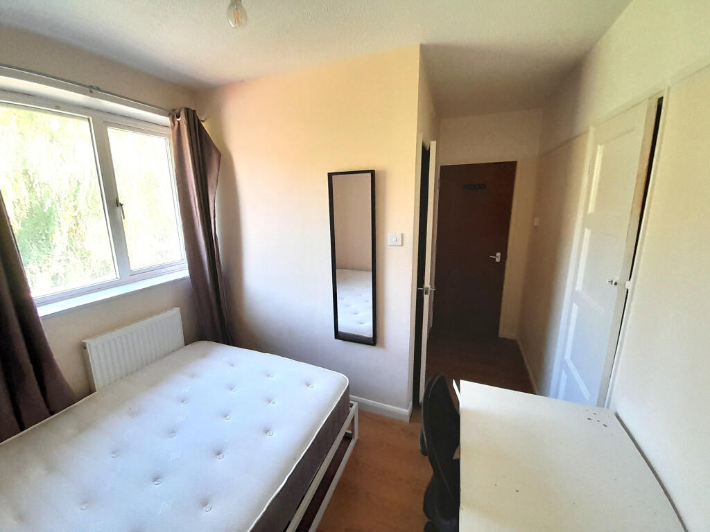 UPREAR BED