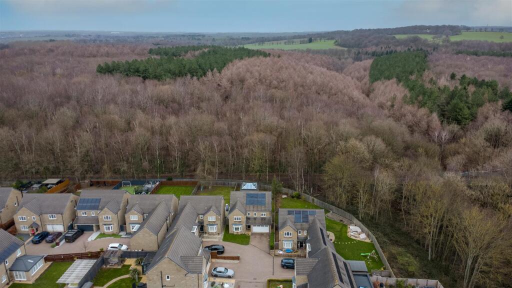 Patch Wood Court, Newmillerdam, Wakefield, WF2 6TX