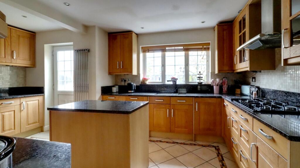 Kitchen 3