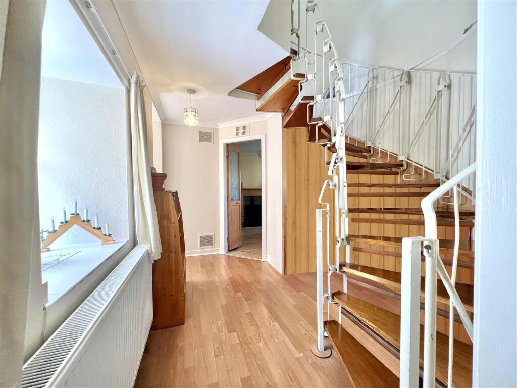 Low Causeway, Culross