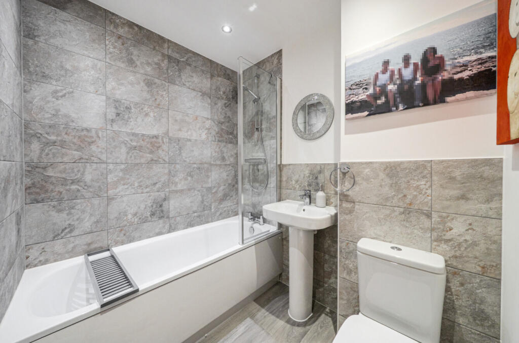 30-6813b28a6245b-...