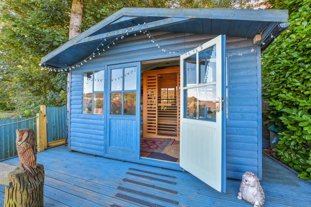 Workshop/Outbuildings