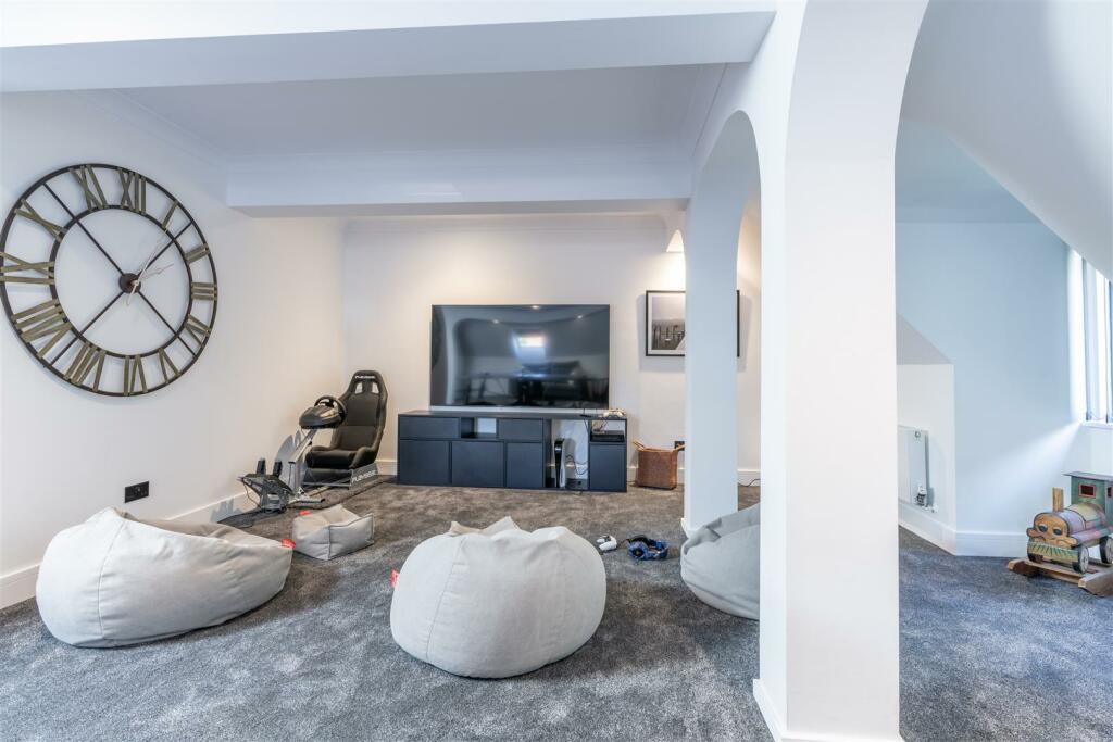 Entertainment Room