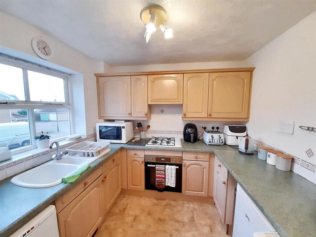 Kitchen (first-floor)