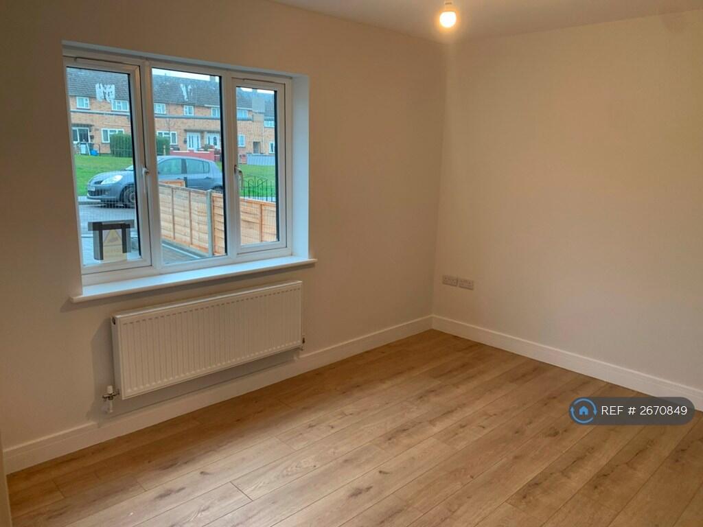 Bedroom (1) 