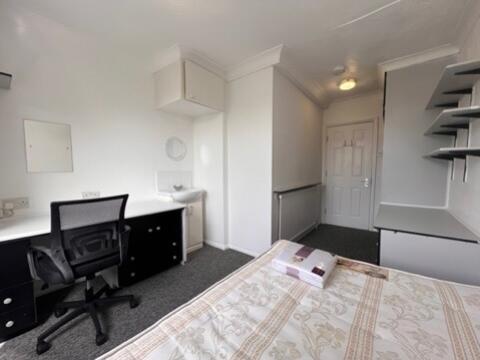 3 Totland Road - Bedroom 3 (1)