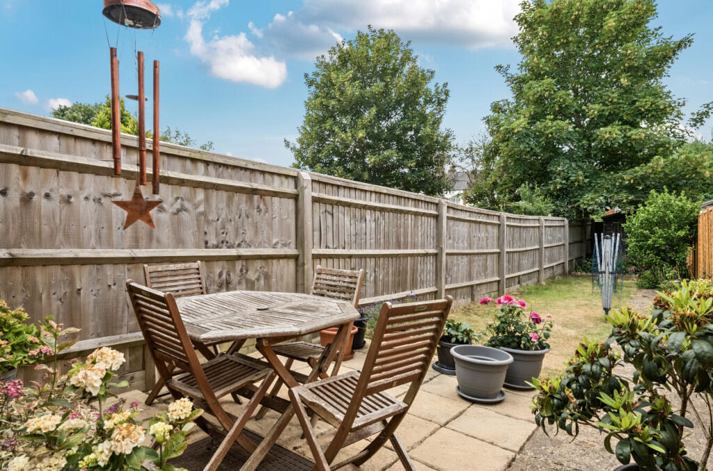 1307294-7-685935d...