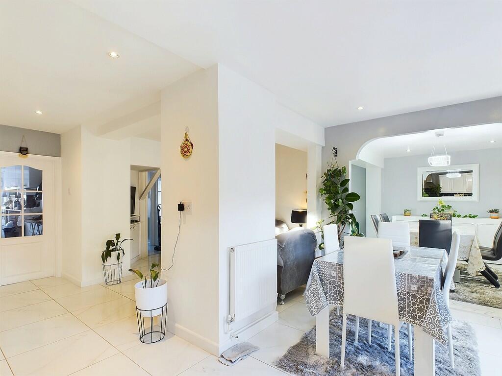 CAM03582G0-PR0049...