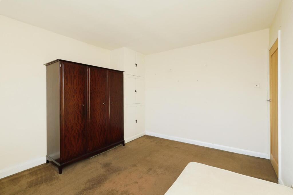 BEDROOM NO.2