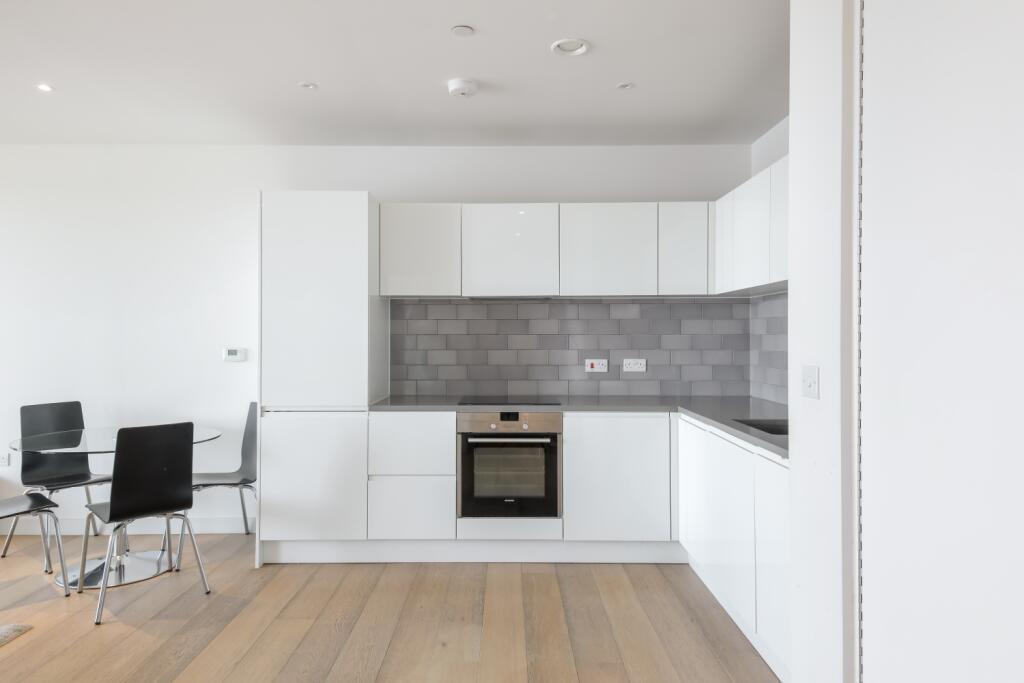 61-LINERHOUSE-7