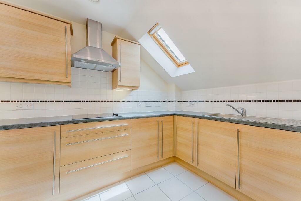 8552318-Stills-interior09(1) (Medium).JPG