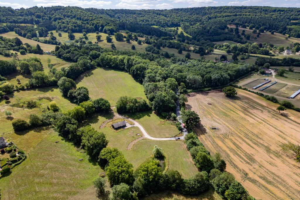 Fortitude, Birdlip Hill, Witcombe, Cheltenham GL3 