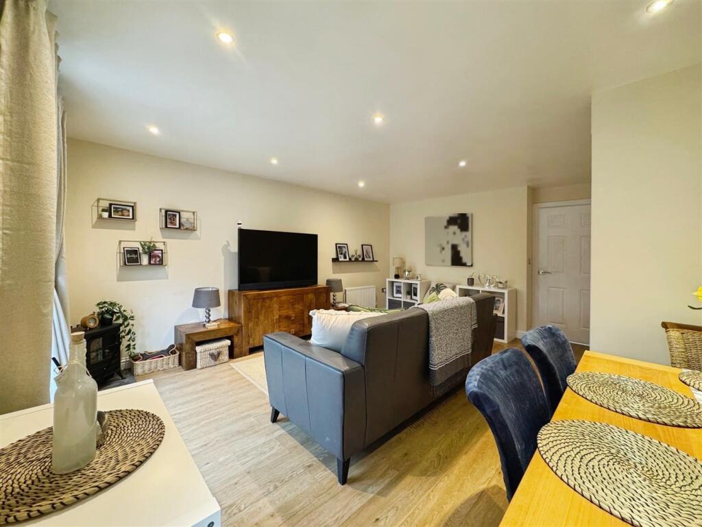 8b2ea4b3-0-4E96-9AA1-B61E481180AA-4721-000004066FE