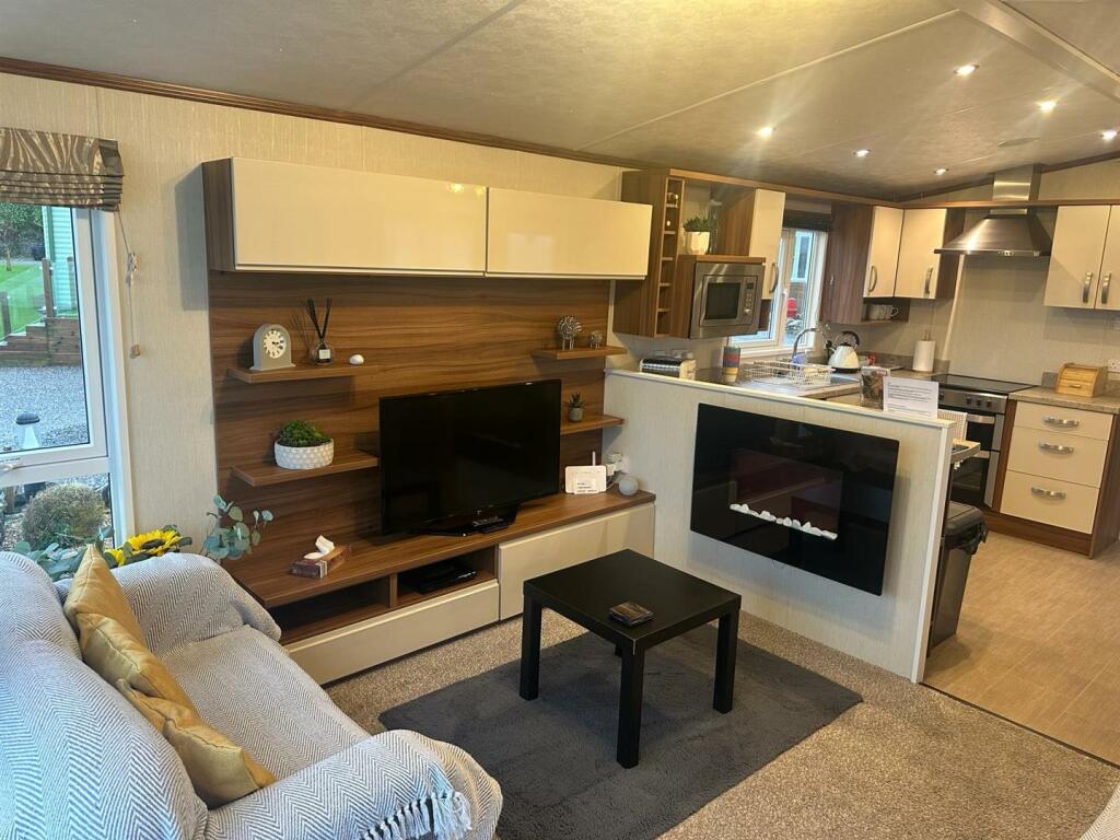 Living Kitchen.jpg