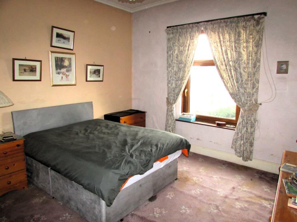 CemeteryRd5bed2.JPG