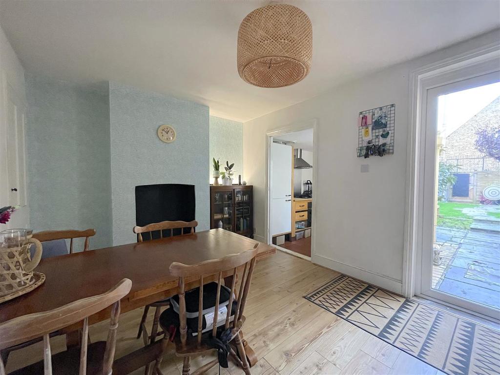 Dining Room (1).jpeg