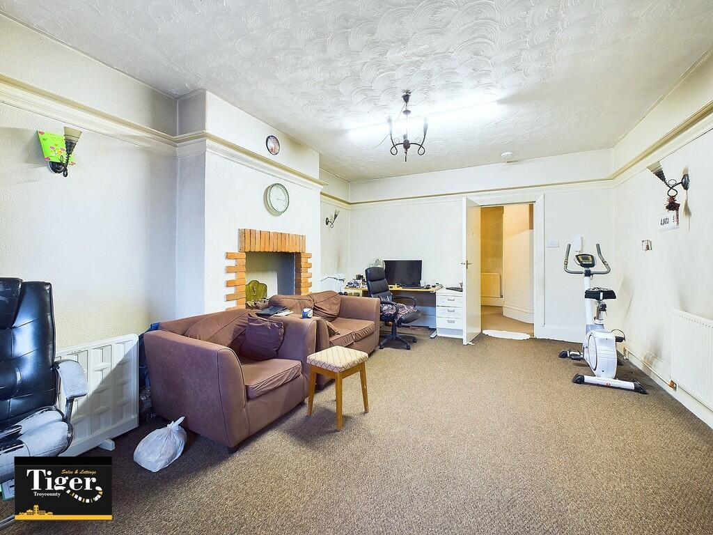 CAM03440G0-PR0196...