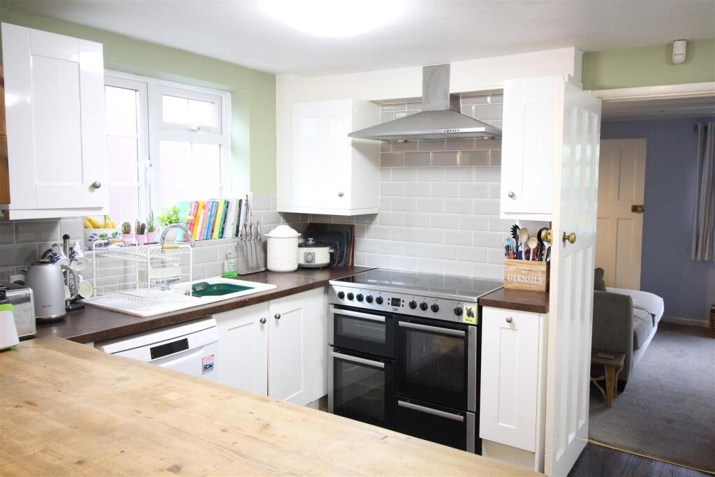 Kitchen 3