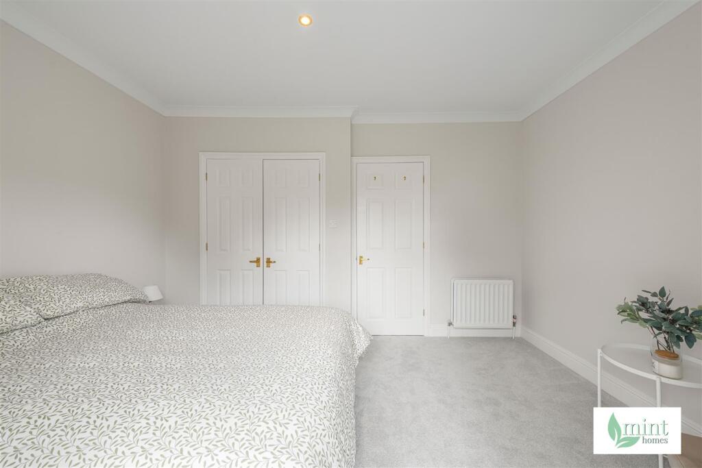 mint_homes_45_st_martin_mews__21_.JPG