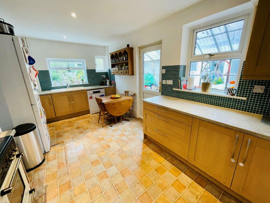 Kitchen/Breakfast Room