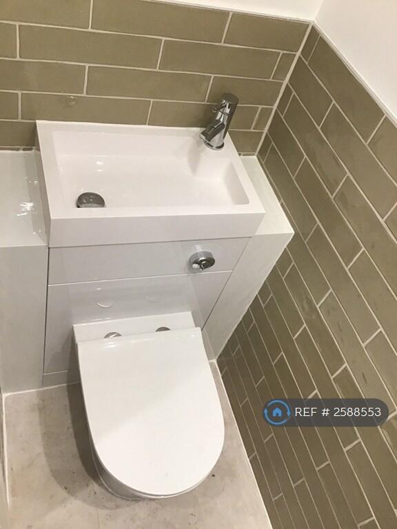 Downstairs Toilet 