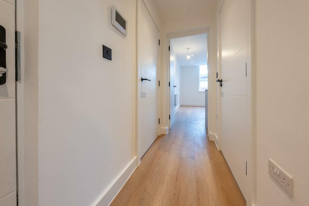 Flat 4 Reside-9.jpg