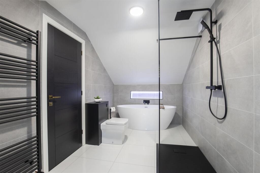 4 Walnut Close-34.jpg