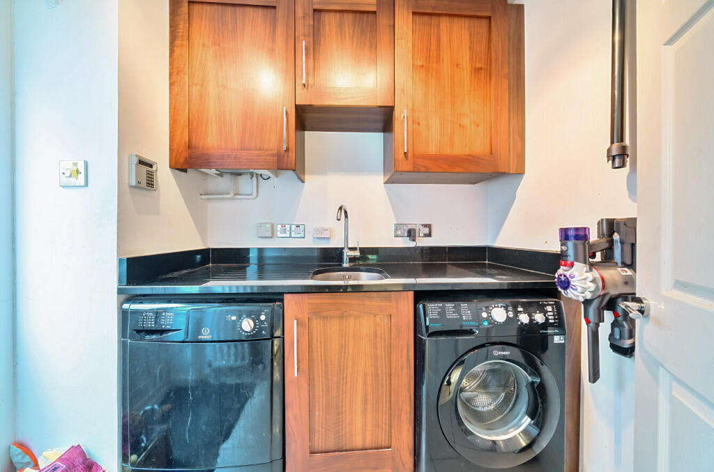 1305600-6-684954c...