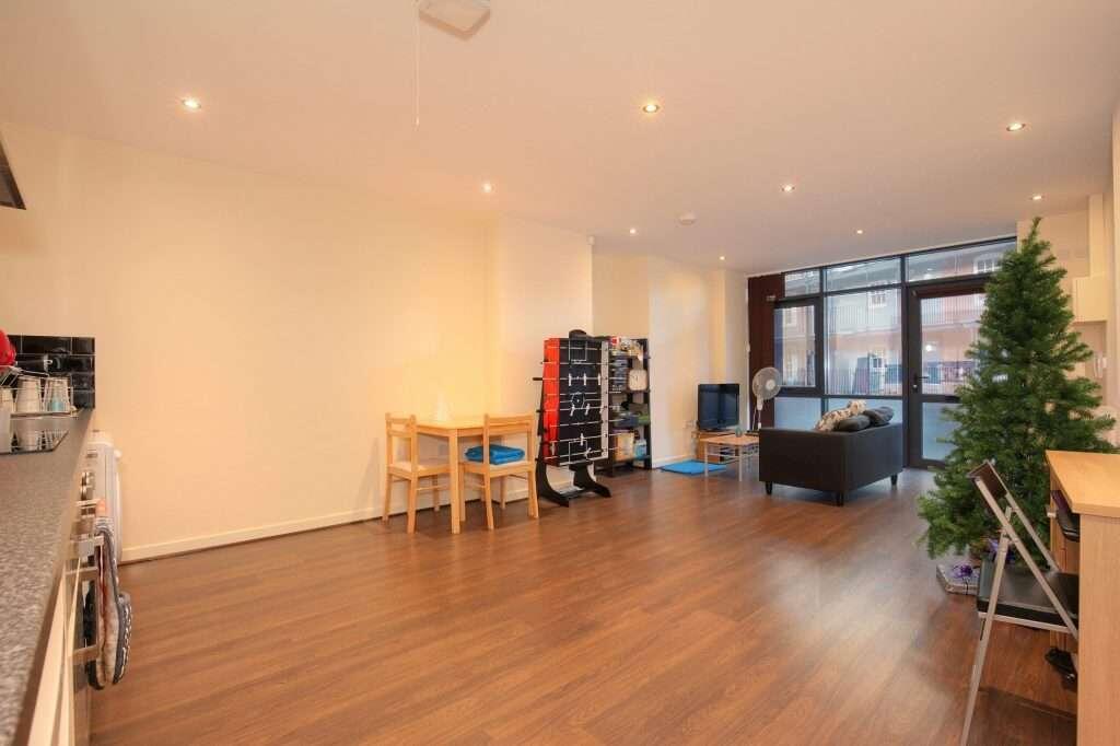 Flat_1a_Croft_Buildings