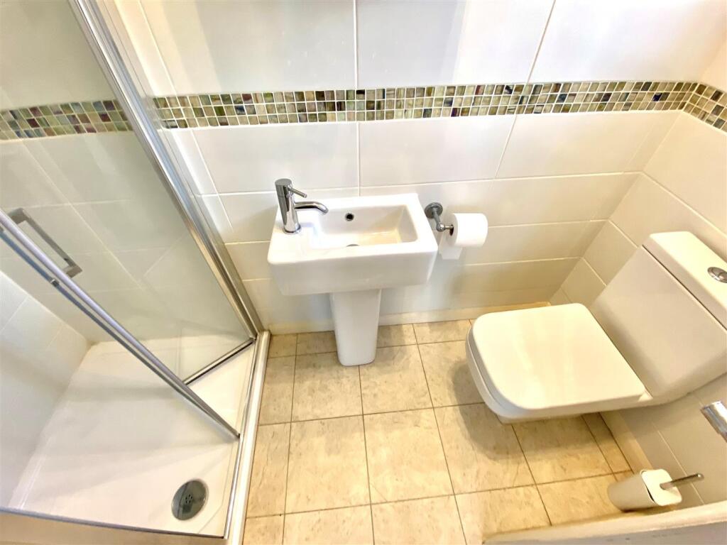 En Suite.jpg