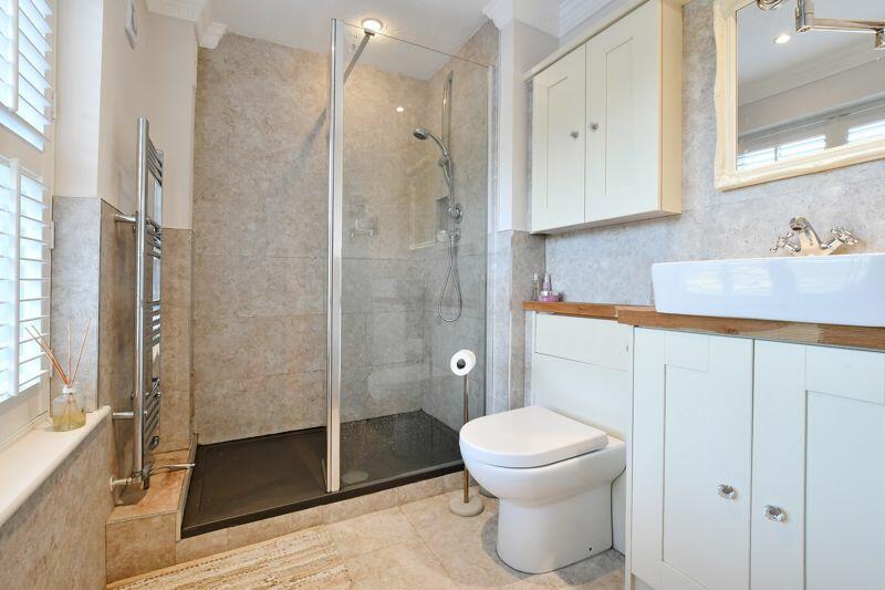 Main Bedroom Ensuite