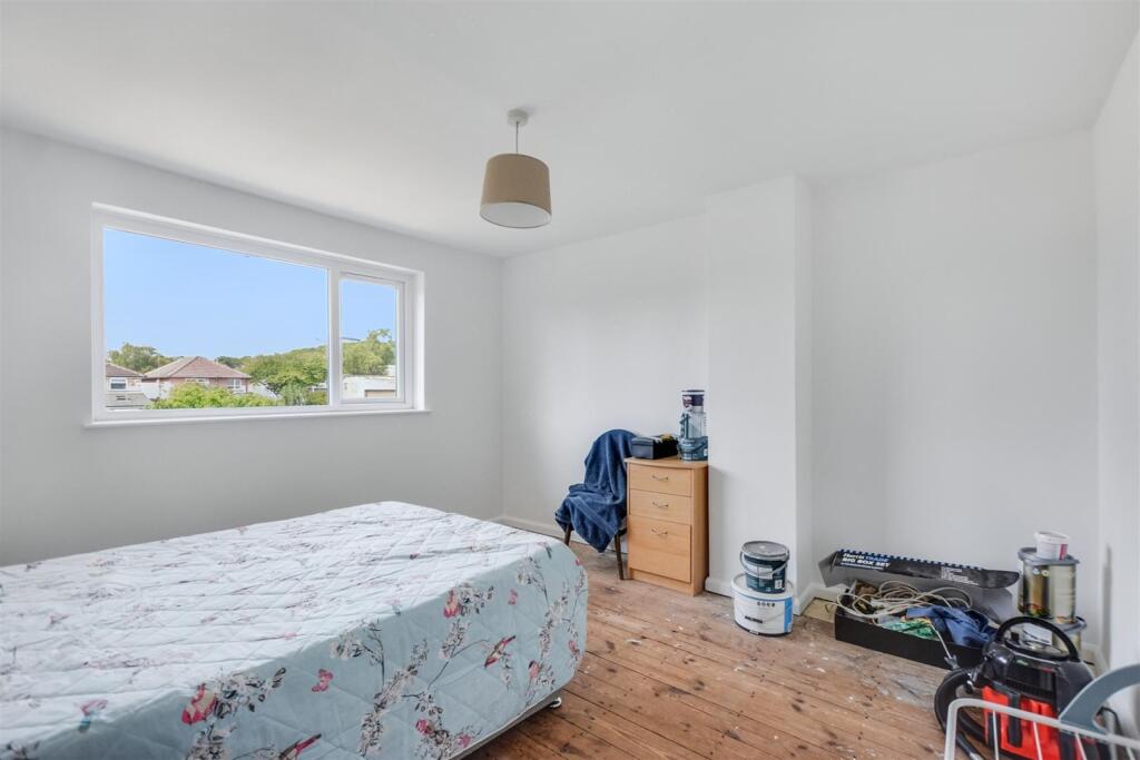 Bedroom 2_1.jpeg