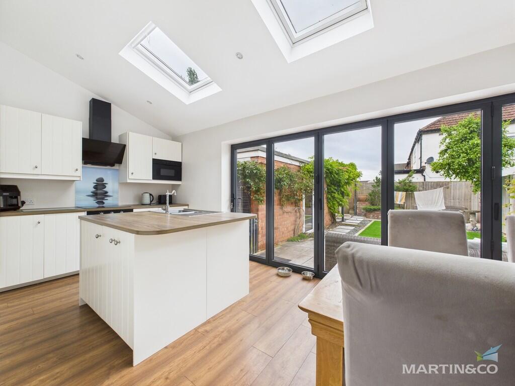 CAM03111G0-PR0337...