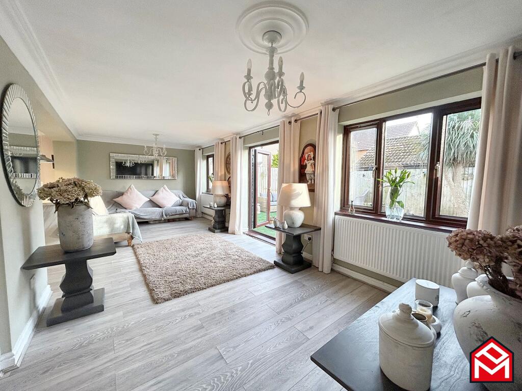 Open Plan Kitchen/ Dining/ Living