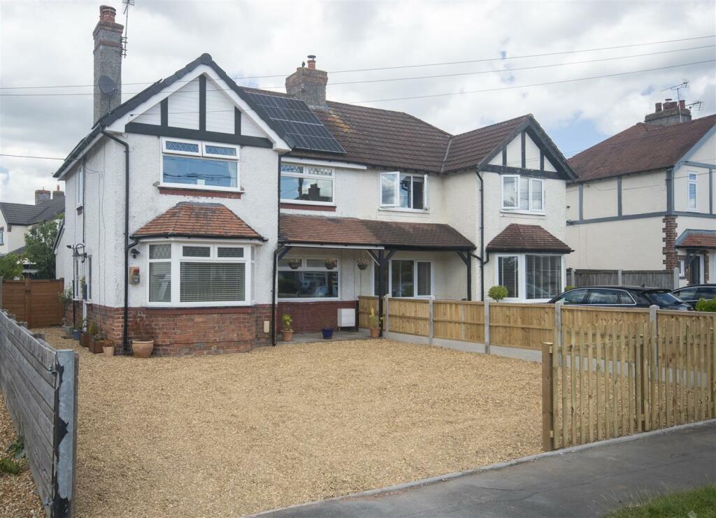 12 Chestnut Avenue #7.jpg