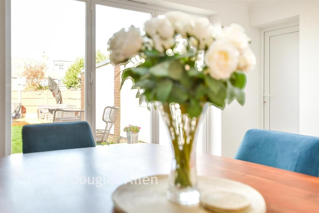 External Lifestyle Photograph