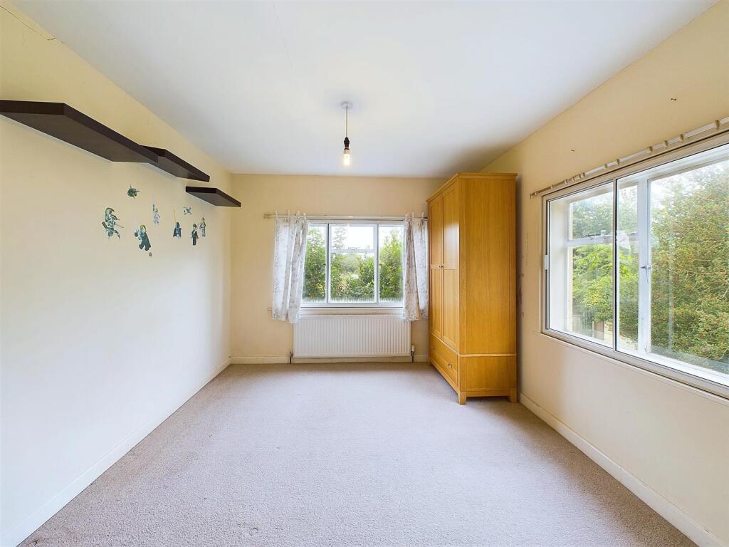 8 - Brickyard Cottage, Oldbury-on-Severn.jpg