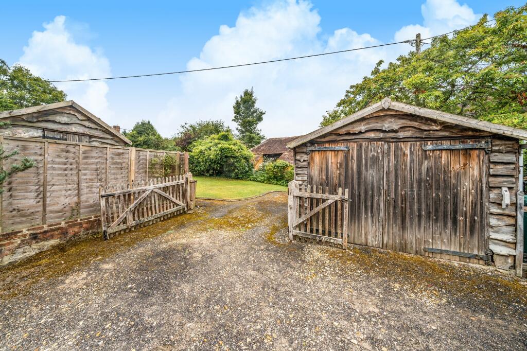 Garage &amp; Parking