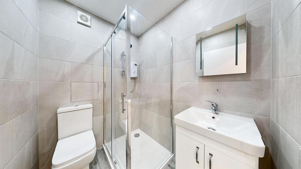 flat 3, 140 Bethnal Green Road - pws60wLsfpirTfvDy