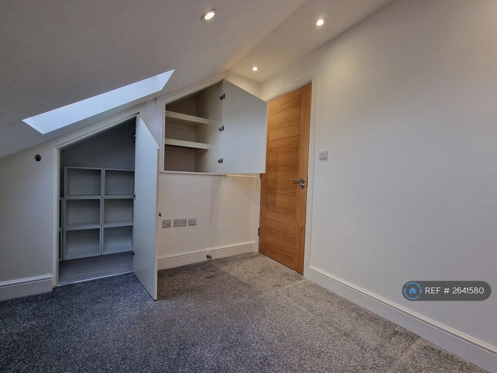 Upstairs Bedroom 3