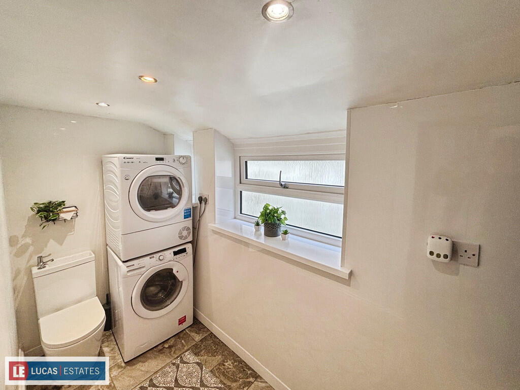 a9e646e4-A5-4C06-...