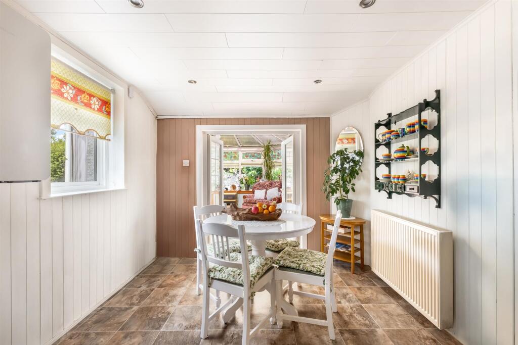 11 golf avenue (2).jpg