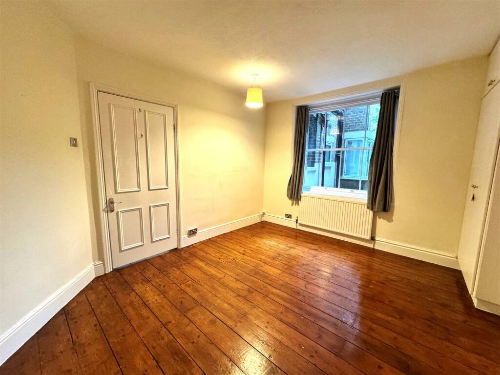 Bedroom New.jpg